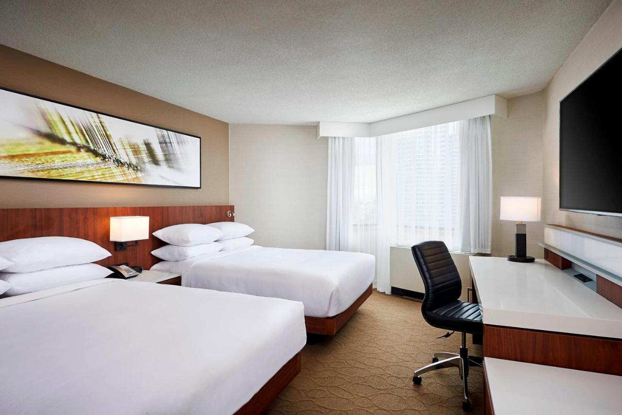 Delta Hotels By Marriott Toronto Миссиссага Экстерьер фото